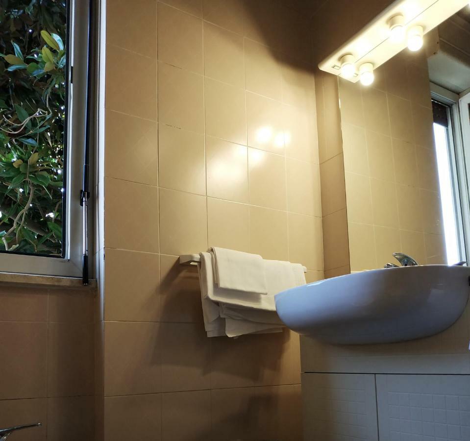 Residence Hotel Valery Monterotondo  Buitenkant foto